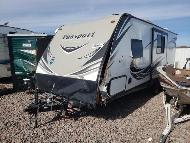 4YDT24026JD415315 - 2018 KEYSTONE PASSPORT WHITE photo 2