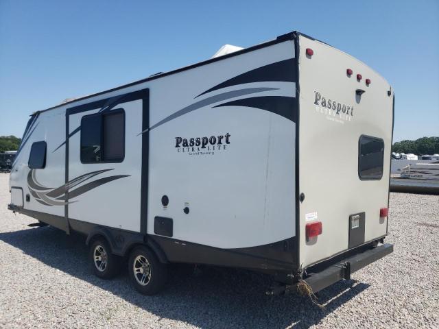 4YDT24026JD415315 - 2018 KEYSTONE PASSPORT WHITE photo 3