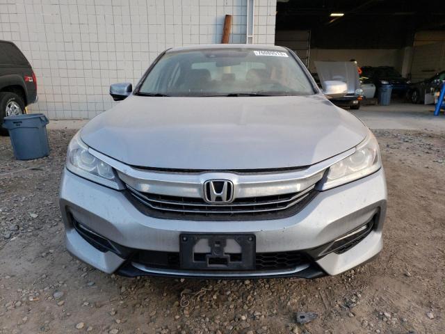 JHMCR6F36HC007227 - 2017 HONDA ACCORD HYBRID SILVER photo 5