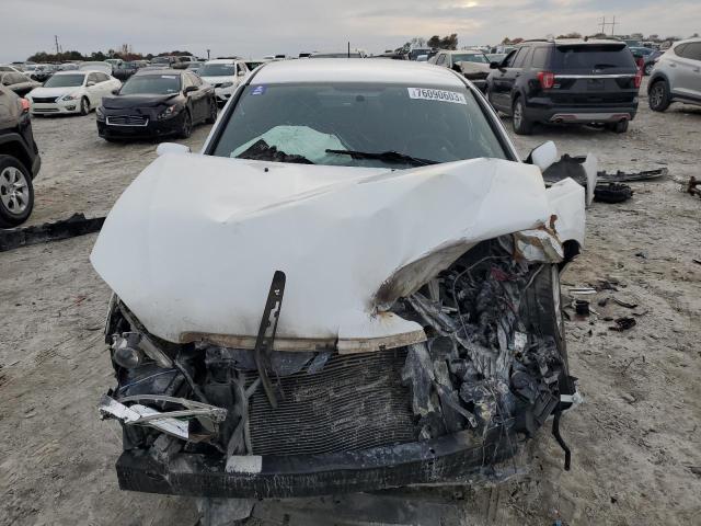 1C3BC4FG3BN553814 - 2011 CHRYSLER 200 LX WHITE photo 5