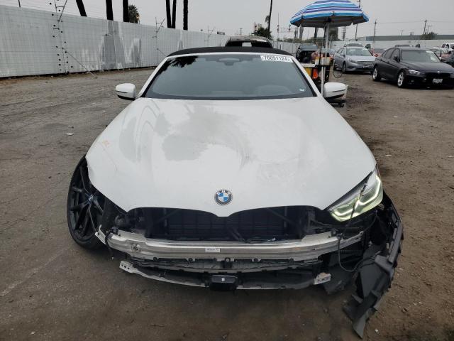 WBAFY4C57KBX38867 - 2019 BMW M850XI WHITE photo 5