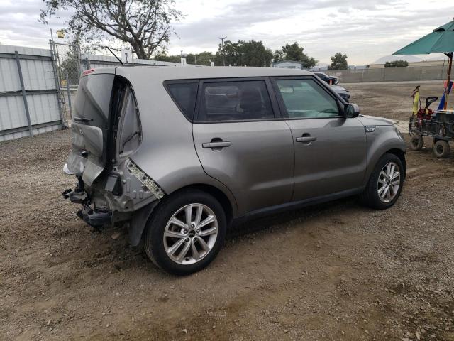 KNDJP3A55K7000288 - 2019 KIA SOUL + GRAY photo 3