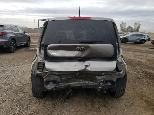 KNDJP3A55K7000288 - 2019 KIA SOUL + GRAY photo 6