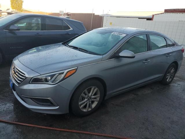 5NPE24AF9GH315967 - 2016 HYUNDAI SONATA SE SILVER photo 1