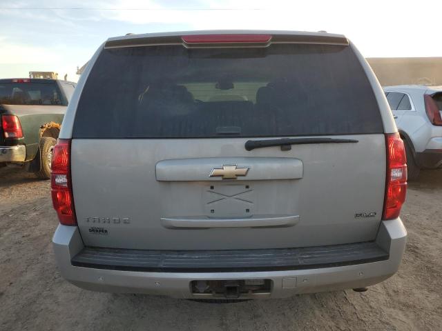 1GNFK13088J150005 - 2008 CHEVROLET TAHOE K1500 SILVER photo 6