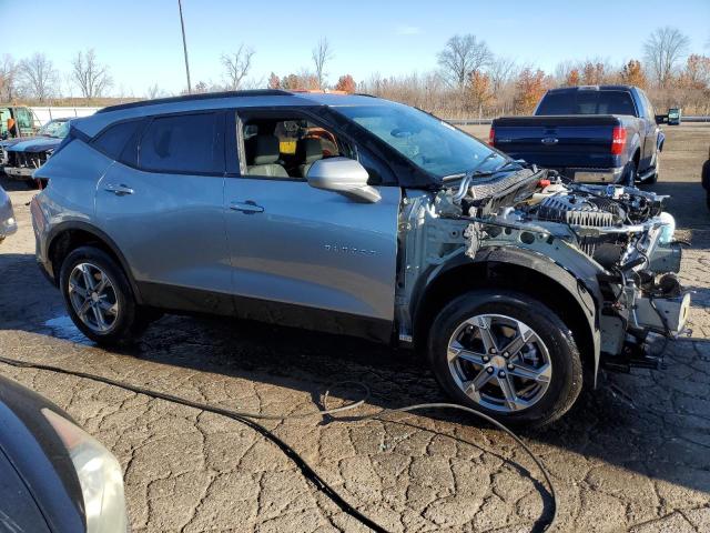 3GNKBCR47PS234446 - 2023 CHEVROLET BLAZER 2LT SILVER photo 4