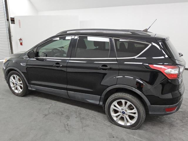 1FMCU0GD8JUC49825 - 2018 FORD ESCAPE SE BLACK photo 2