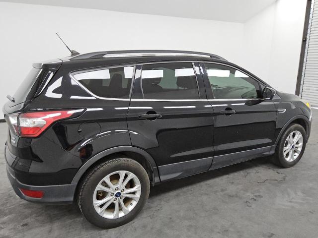 1FMCU0GD8JUC49825 - 2018 FORD ESCAPE SE BLACK photo 3