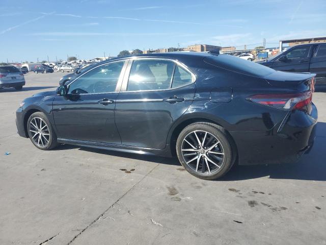 4T1G11AK1PU732329 - 2023 TOYOTA CAMRY SE NIGHT SHADE BLACK photo 2
