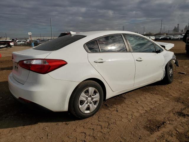 KNAFK4A66G5585711 - 2016 KIA FORTE LX WHITE photo 3