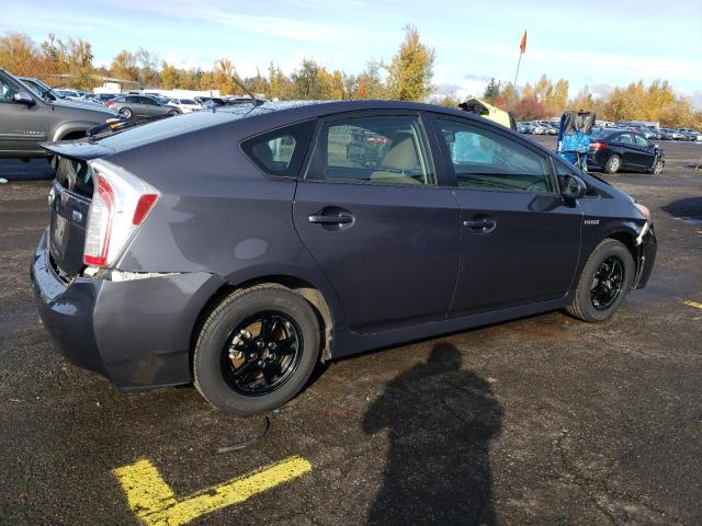 JTDKN3DU4F1985589 - 2015 TOYOTA PRIUS GRAY photo 3