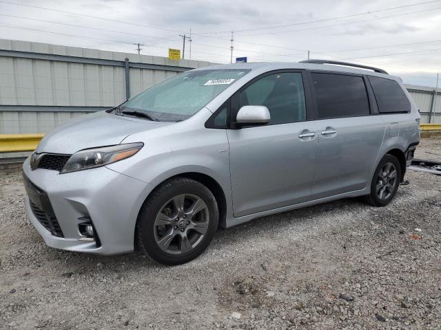 5TDEZ3DC4KS216418 - 2019 TOYOTA SIENNA SE SILVER photo 1