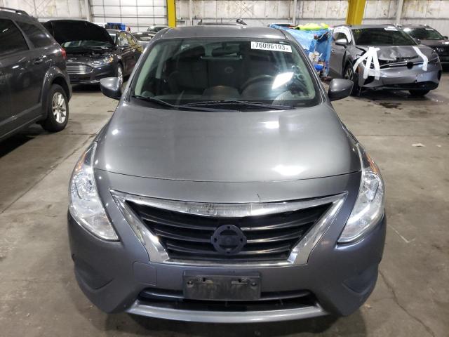 3N1CN7AP7GL851800 - 2016 NISSAN VERSA S GRAY photo 5