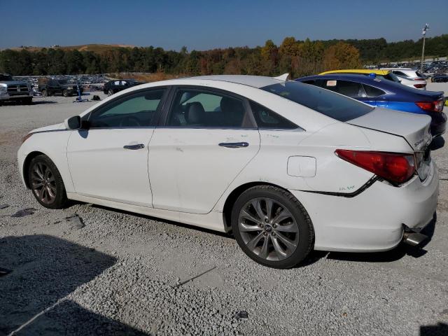 5NPEC4AC4BH280153 - 2011 HYUNDAI SONATA SE WHITE photo 2