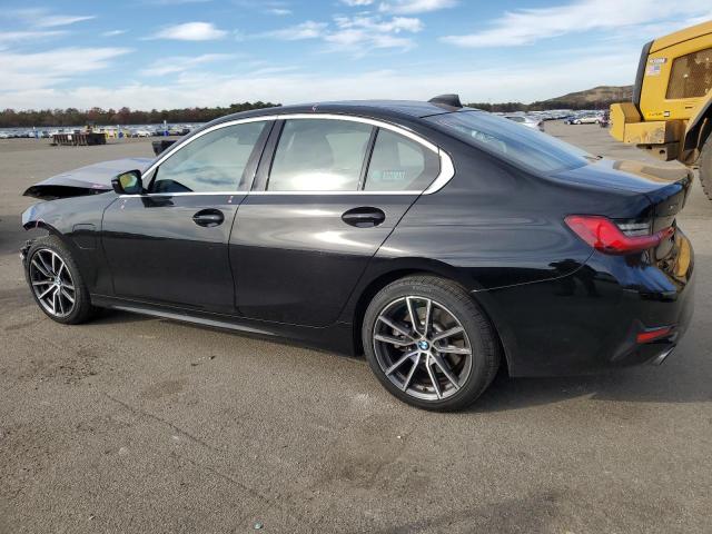3MW5P9J01M8B84927 - 2021 BMW 330XE Siyah fotoğraf 2