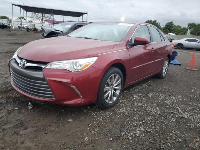 4T1BF1FKXHU693780 - 2017 TOYOTA CAMRY LE RED photo 1