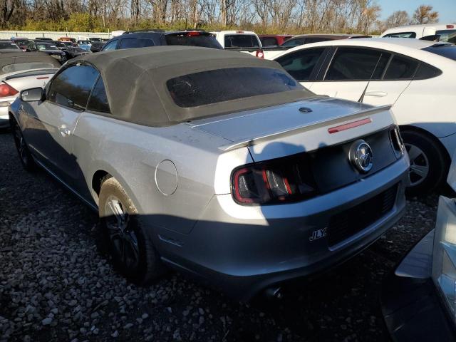 1ZVBP8EM7E5217714 - 2014 FORD MUSTANG SILVER photo 2