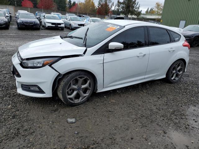 1FADP3L97JL304697 - 2018 FORD FOCUS ST WHITE photo 1