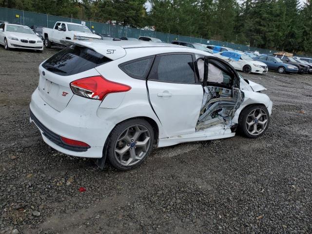 1FADP3L97JL304697 - 2018 FORD FOCUS ST WHITE photo 3