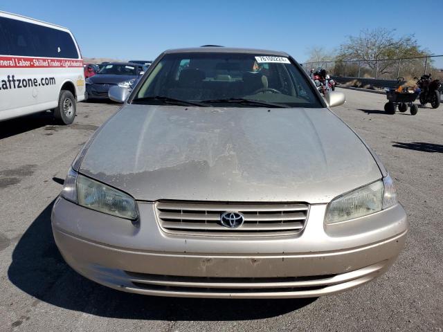 JT2BG22K1W0158055 - 1998 TOYOTA CAMRY CE GOLD photo 5