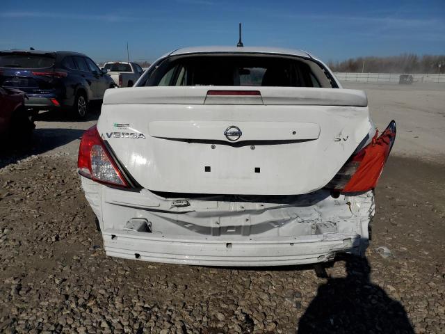 3N1CN7AP9KL857882 - 2019 NISSAN VERSA S WHITE photo 6