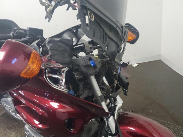 1HFSC47035A405709 - 2005 HONDA GL1800 RED photo 9