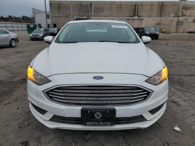 3FA6P0LUXJR165369 - 2018 FORD FUSION SE HYBRID WHITE photo 5