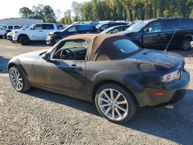 JM1NC25F260121515 - 2006 MAZDA MX-5 MIATA BLACK photo 2