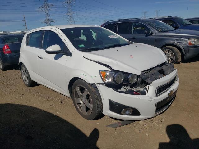 1G1JE6SB4F4115699 - 2015 CHEVROLET SONIC LTZ WHITE photo 4