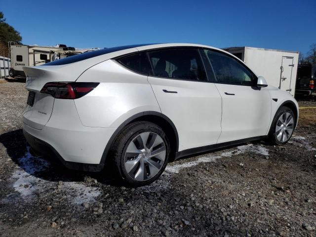 7SAYGAEE7RF091388 - 2024 TESLA MODEL Y WHITE photo 3