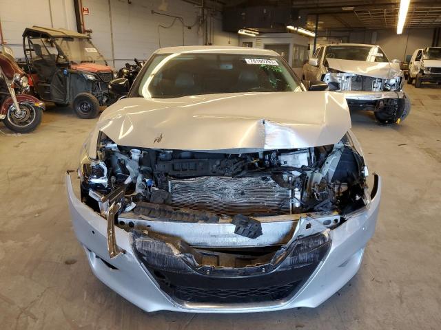 1N4AA6AP3HC424918 - 2017 NISSAN MAXIMA 3.5S SILVER photo 5