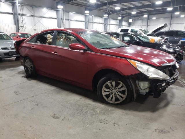 5NPEB4AC9BH150100 - 2011 HYUNDAI SONATA GLS RED photo 4