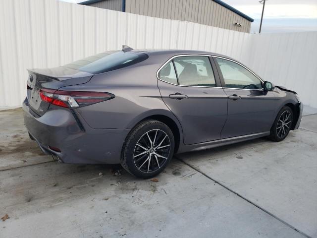 4T1G11AK8PU794309 - 2023 TOYOTA CAMRY SE NIGHT SHADE GRAY photo 3