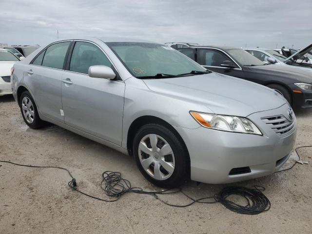 4T1BE46K27U043554 - 2007 TOYOTA CAMRY CE SILVER photo 4