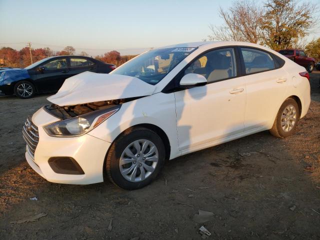 3KPC24A36KE060706 - 2019 HYUNDAI ACCENT SE WHITE photo 1