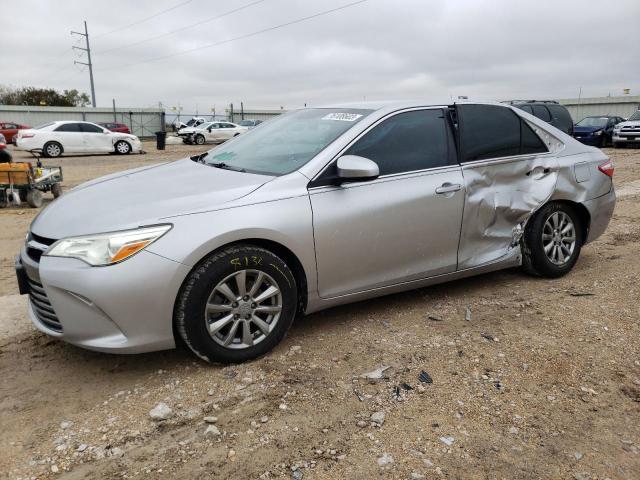 4T4BF1FK6FR503900 - 2015 TOYOTA CAMRY LE SILVER photo 1