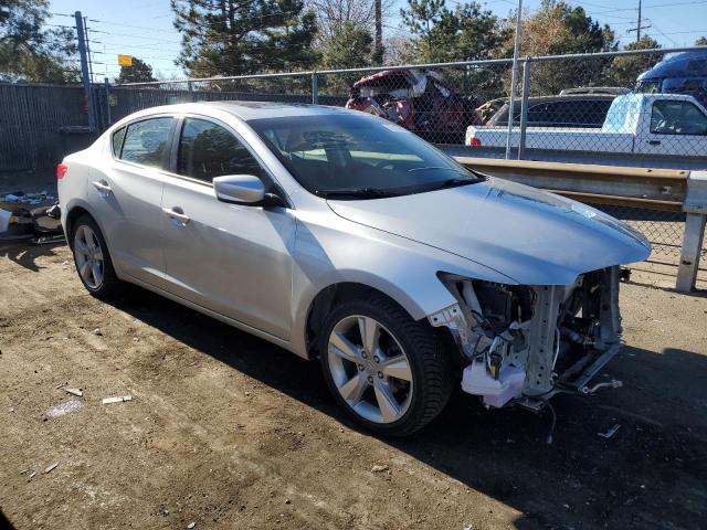 19VDE1F36EE015314 - 2014 ACURA ILX 20 SILVER photo 4