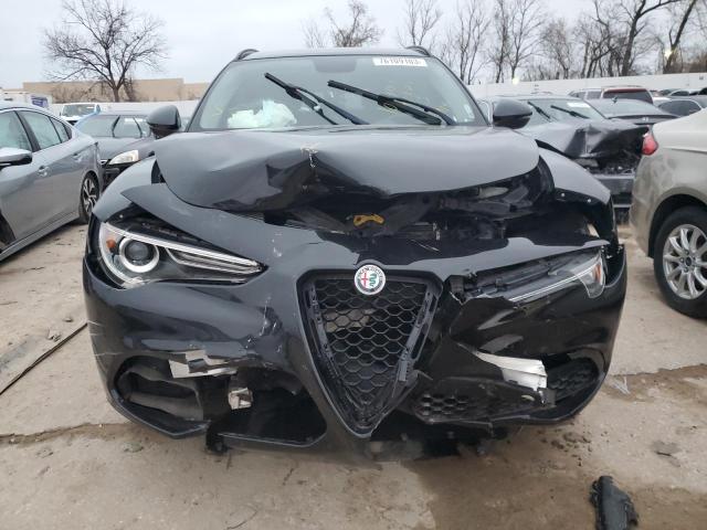 ZASFAKPN5J7B74022 - 2018 ALFA ROMEO STELVIO SPORT Schwarz Foto 5