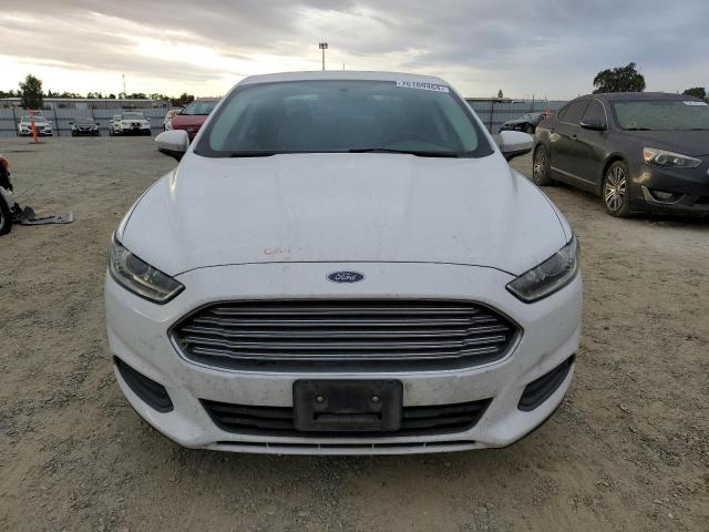 3FA6P0G76DR311632 - 2013 FORD FUSION S WHITE photo 5