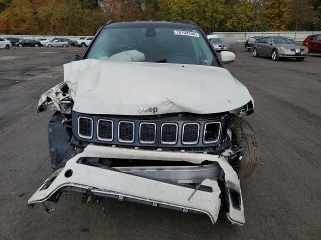 3C4NJDCB7JT266367 - 2018 JEEP COMPASS LIMITED WHITE photo 5