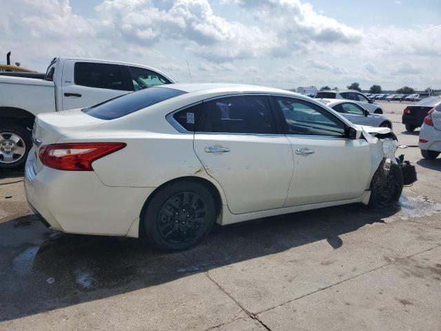 1N4AL3AP1HC144164 - 2017 NISSAN ALTIMA 2.5 WHITE photo 3