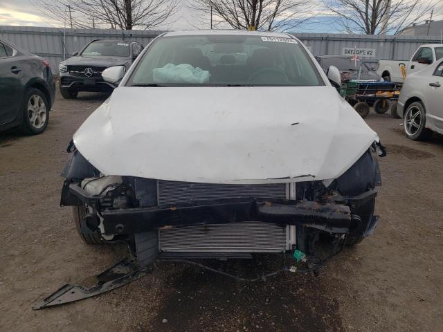 KMHD84LF6JU524485 - 2018 HYUNDAI ELANTRA SEL WHITE photo 5