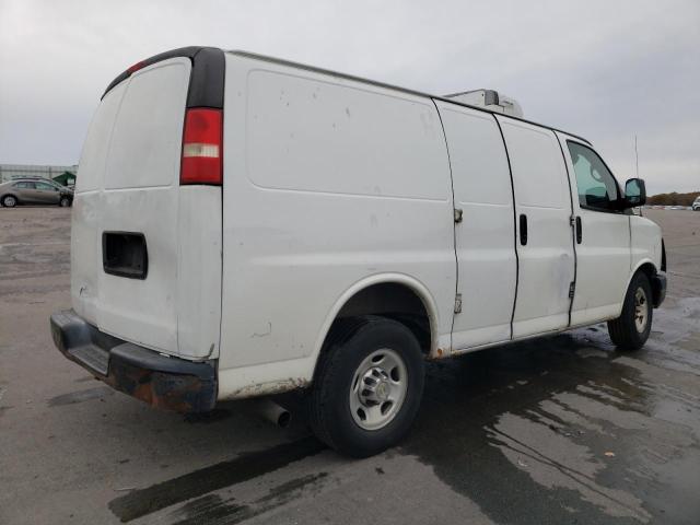 1GCWGFCA4C1149166 - 2012 CHEVROLET EXPRESS G2 WHITE photo 3