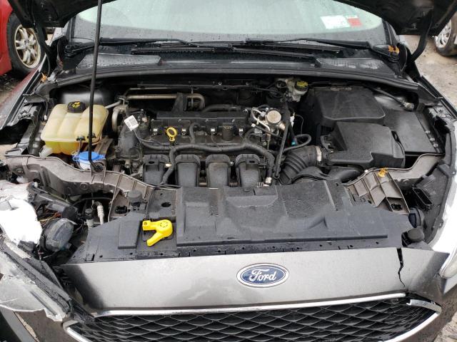 1FADP3K2XGL358301 - 2016 FORD FOCUS SE GRAY photo 11