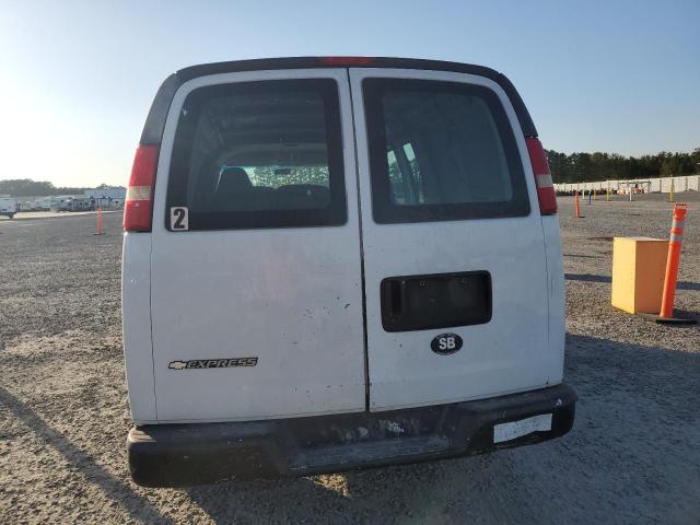 1GCFG15X071119589 - 2007 CHEVROLET EXPRESS G1 WHITE photo 6