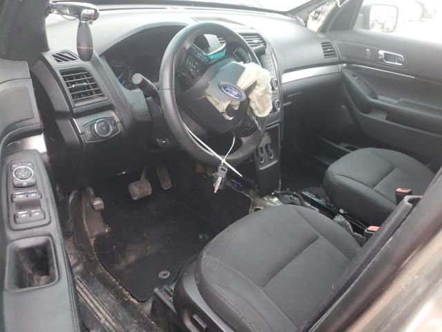 1FM5K8AR4HGA79439 - 2017 FORD EXPLORER POLICE INTERCEPTOR Braun Foto 8