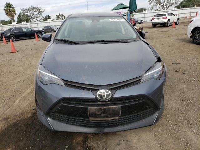 2T1BURHE5JC004800 - 2018 TOYOTA COROLLA L GRAY photo 5