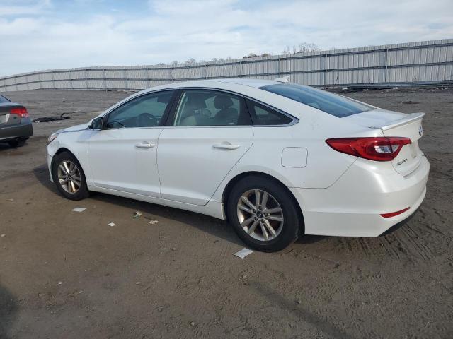 5NPE24AF1HH458316 - 2017 HYUNDAI SONATA SE WHITE photo 2