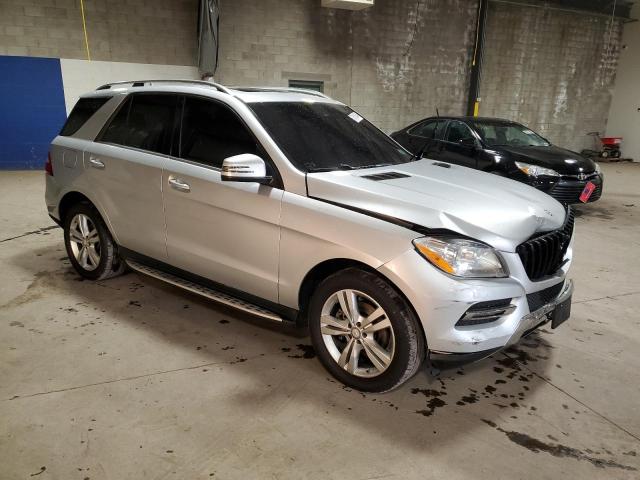 4JGDA5HB0FA543820 - 2015 MERCEDES-BENZ ML 350 4MATIC SILVER photo 4