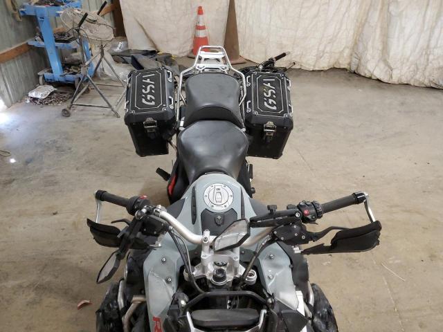 WB10M130XN6F13816 - 2022 BMW R 1250 GS ADVENTURE SILVER photo 5